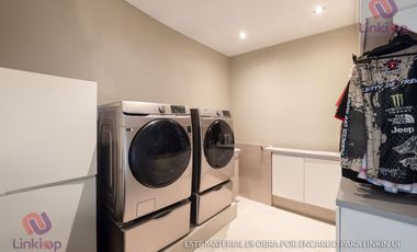 Casa con acabados de lujo alberca en Portal del Norte General Zuazua NL