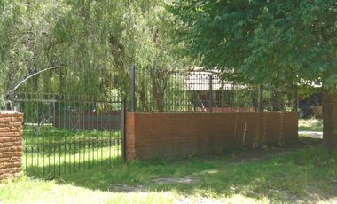 00078 CABAÑA PARA 6 PERSONAS CON AMPLIO PARQUE AL FRENTE DEL RIO PANAHOLMA