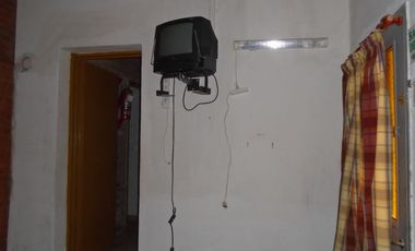 00078 CABAÑA PARA 6 PERSONAS CON AMPLIO PARQUE AL FRENTE DEL RIO PANAHOLMA