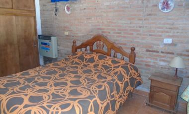 00078 CABAÑA PARA 6 PERSONAS CON AMPLIO PARQUE AL FRENTE DEL RIO PANAHOLMA