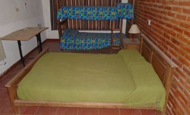 00078 CABAÑA PARA 6 PERSONAS CON AMPLIO PARQUE AL FRENTE DEL RIO PANAHOLMA