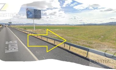 TERRENO EN VENTA  33.8 M DE FRENTE   SOBRE CARRETERA MEXICO PACHUCA  A LA ALTURA DE ACAYUCA  ANTES DE LLEGAR A RESTAURANTE LOS COCHINITOS