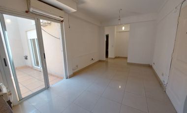 Departamento Tipo Casa en alquiler en Lanus Oeste
