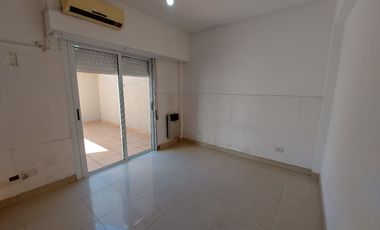 Departamento Tipo Casa en alquiler en Lanus Oeste