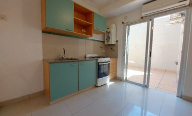 Departamento Tipo Casa en alquiler en Lanus Oeste