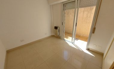 Departamento Tipo Casa en alquiler en Lanus Oeste