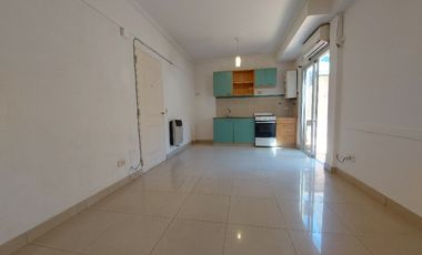 Departamento Tipo Casa en alquiler en Lanus Oeste