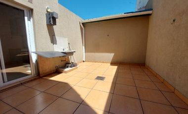 Departamento Tipo Casa en alquiler en Lanus Oeste