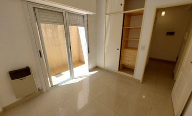 Departamento Tipo Casa en alquiler en Lanus Oeste