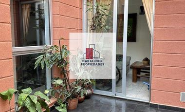 Departamento en venta c/ cochera en Los Perales