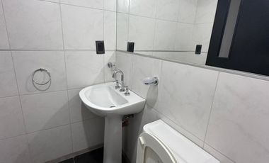 Departamento en venta c/ cochera en Los Perales