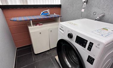 Departamento en venta c/ cochera en Los Perales