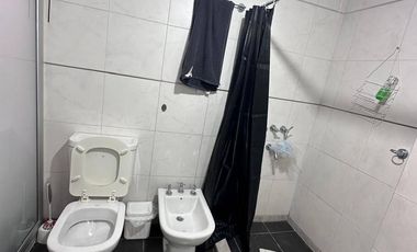 Departamento en venta c/ cochera en Los Perales