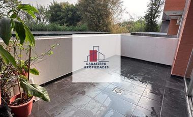 Departamento en venta c/ cochera en Los Perales