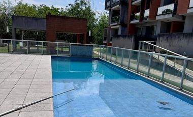 Departamento en venta c/ cochera en Los Perales
