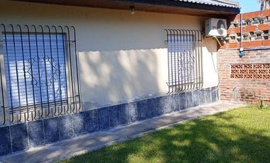 Casa en venta c/ cochera en Sauce Viejo