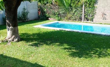 Casa en venta c/ cochera en Sauce Viejo