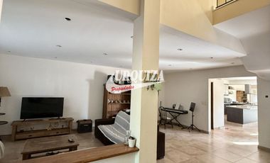 Casa en venta c/ cochera en Haedo