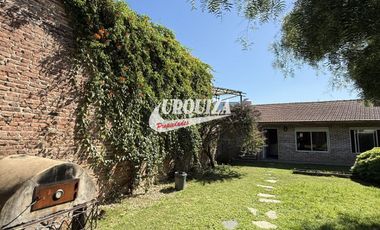 Casa en venta c/ cochera en Haedo