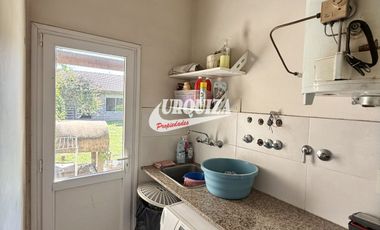 Casa en venta c/ cochera en Haedo