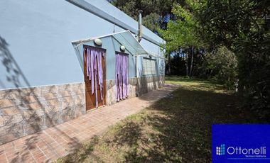 Casa en venta c/ cochera en Nueva Atlantis