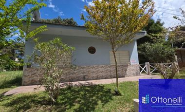 Casa en venta c/ cochera en Nueva Atlantis