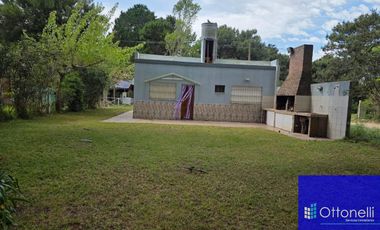 Casa en venta c/ cochera en Nueva Atlantis