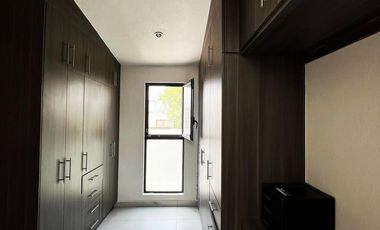 VENTA CASA EN CORRAL DE BARRANCOS AL NORTE DE LA CIUDAD CE