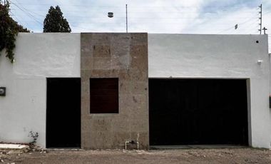 VENTA CASA EN CORRAL DE BARRANCOS AL NORTE DE LA CIUDAD CE
