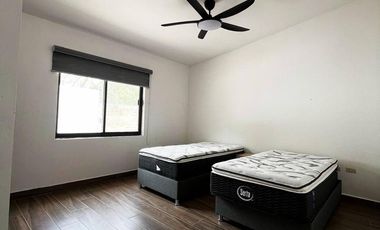 VENTA CASA EN CORRAL DE BARRANCOS AL NORTE DE LA CIUDAD CE