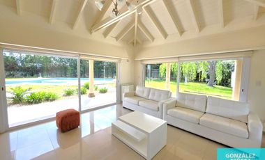 Quincho en venta de 1871m2 ubicado en Barrio Parque Norte