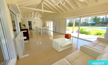 Quincho en venta de 1871m2 ubicado en Barrio Parque Norte