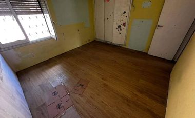 Casa en venta c/ cochera en Constitución