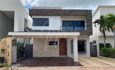 Casa en venta en Lagos del sol, en Cancun
