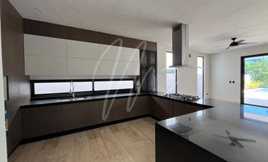 Casa en venta en Lagos del sol, en Cancun