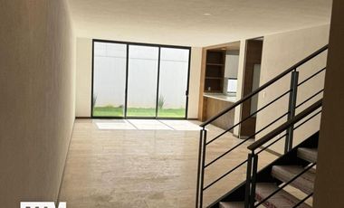 Se vende casa en San Ángel 2