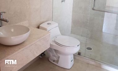 Se vende casa muy cerca de club de golf la loma (lomas del tec)