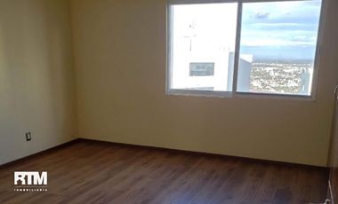 Se vende casa muy cerca de club de golf la loma (lomas del tec)