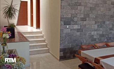 Se vende casa muy cerca de club de golf la loma (lomas del tec)