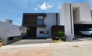 Casa en Venta en Álamos Tres Marías con Casa Club