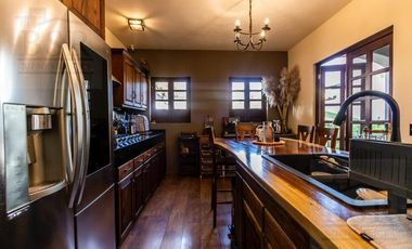 Casa en Venta en Club de Golf Los Encinos