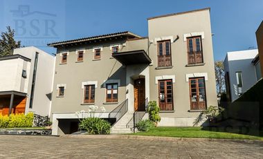Casa en Venta en Club de Golf Los Encinos