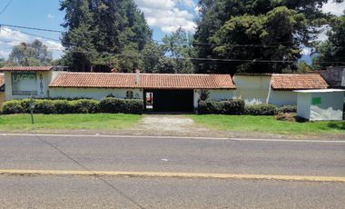 Casa en Venta Tzintzunzan con Cabañas