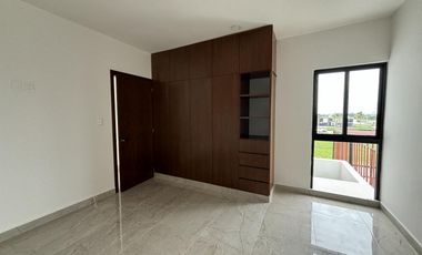 LOMAS DEL DORADO, Casa en VENTA con estudio en planta baja y 3 recamaras con baño