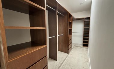 LOMAS DEL DORADO, Casa en VENTA con estudio en planta baja y 3 recamaras con baño