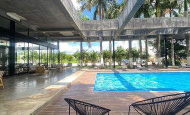 Casa de 4 recámaras en venta dentro de privada con amenidades en Conkal, Mérida