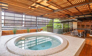 Casa en Club de Golf.