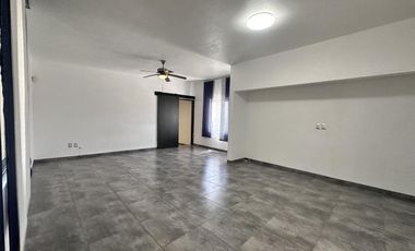 Casa en Club de Golf.