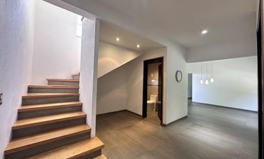 Casa en Club de Golf.