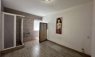 Casa en Club de Golf.